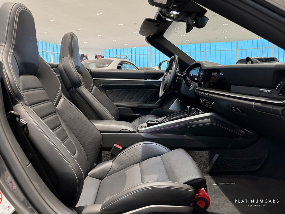Porsche 911 Turbo S Cab PDK 650hk / Sv.såld / Burmester / Lift