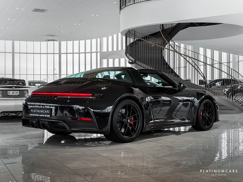 Porsche 911 992.2 Targa 4 GTS PDK 2026 / Kolfiber / Lift / Matrix