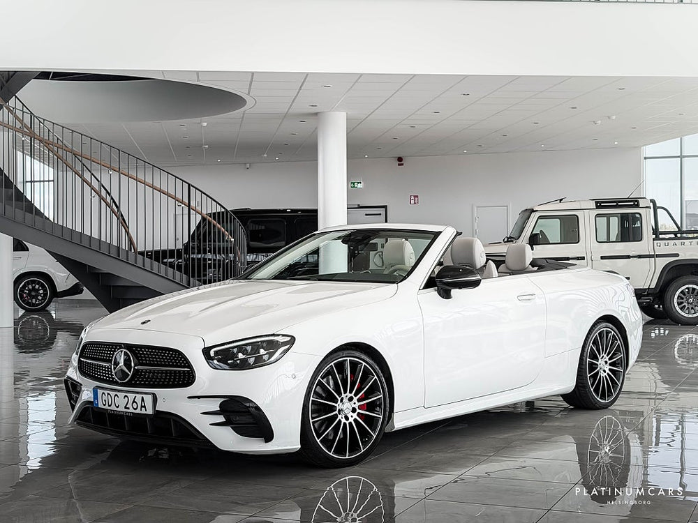 Mercedes-Benz E 300 Cab AMG 258hk / Night / Sv.såld / Massage