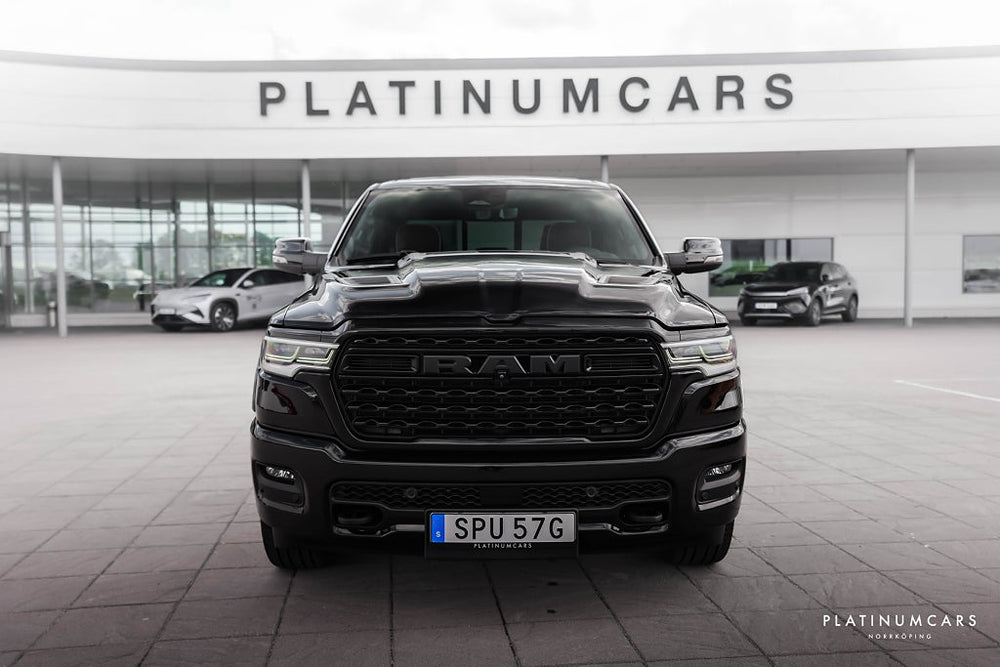 RAM 1500 Limited Rambox Night 2026 / LEASEBAR