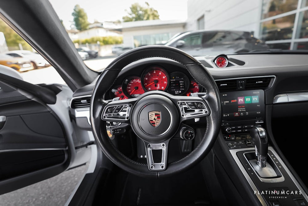 Porsche 911 991 Carrera 4S Coupé 420hk / PDCC / SportAvgas / SvSåld