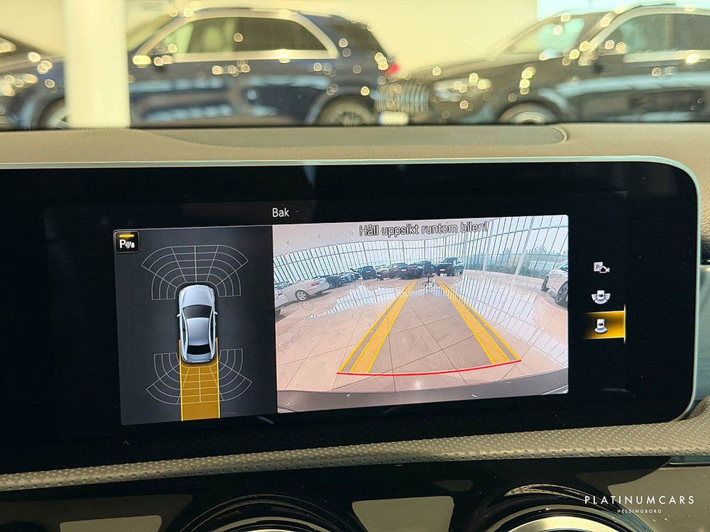 Mercedes-Benz A 220 Sedan AMG Line 190hk / CarPlay / Kamera