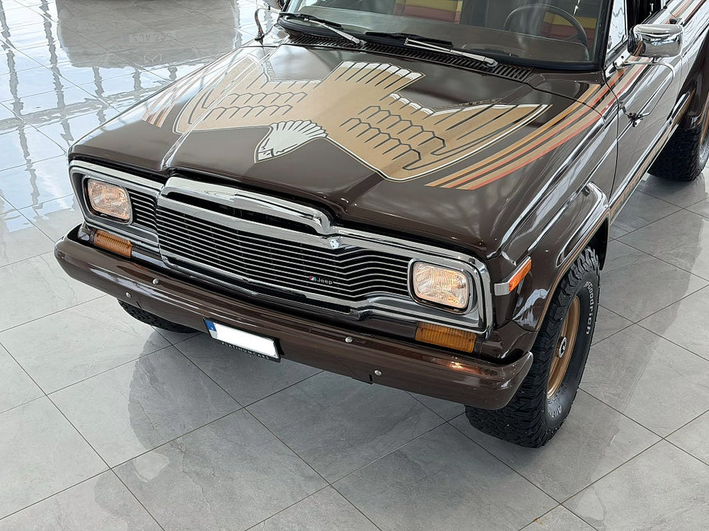 Jeep Cherokee Golden Eagle / 5,3-liters Vortec LS V8 / UNIK