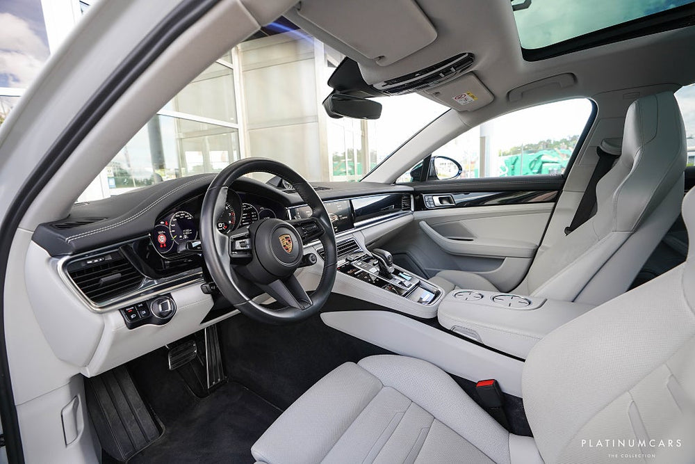 Porsche Panamera 4S E-Hybrid PDK 560HK / SportDesign / 18-vägs / SE SPEC