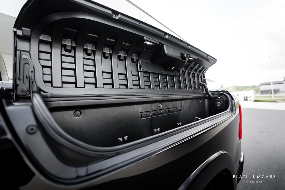 RAM 1500 Limited Rambox Tail Night 2026 / LEASEBAR