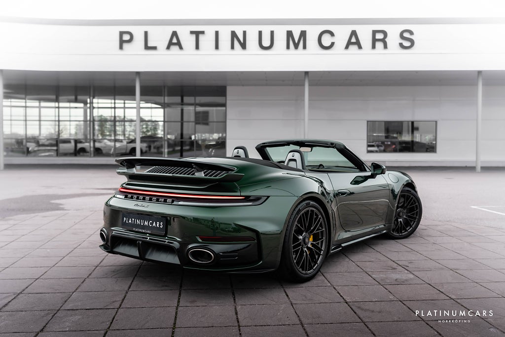 Porsche 911 992.2 Turbo S Cab PDK 640hk 2026 / Sv.såld