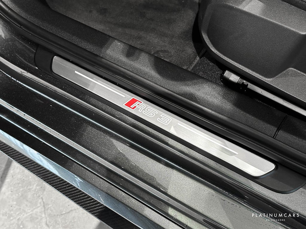 Audi RS3 SPORTBACK 400HK / SV.SÅLD / SKALSTOL / KOLFIBER