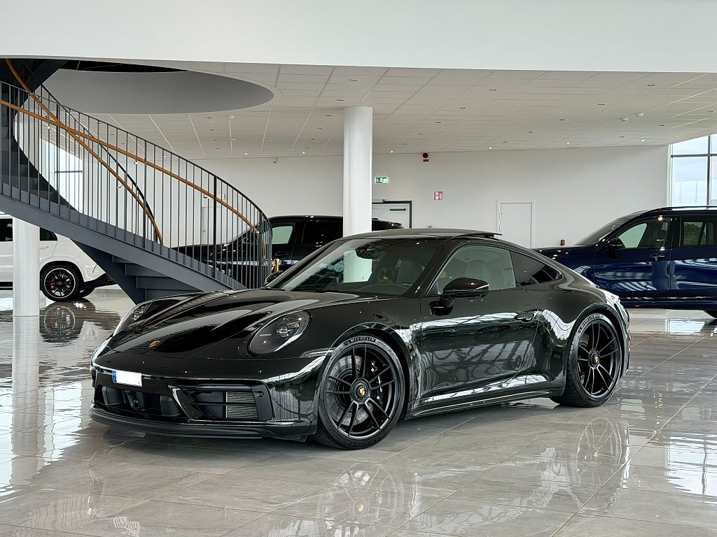 Porsche 911 992 Carrera 4 GTS PDK 480hk / PTS Dark Olive / SE SPEC