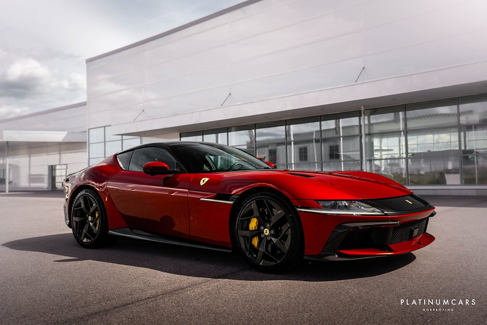 Ferrari 12Cilindri 2026 / ROSSO MAGMA / V12 / CARBON / PANORAMA / LEASEBAR