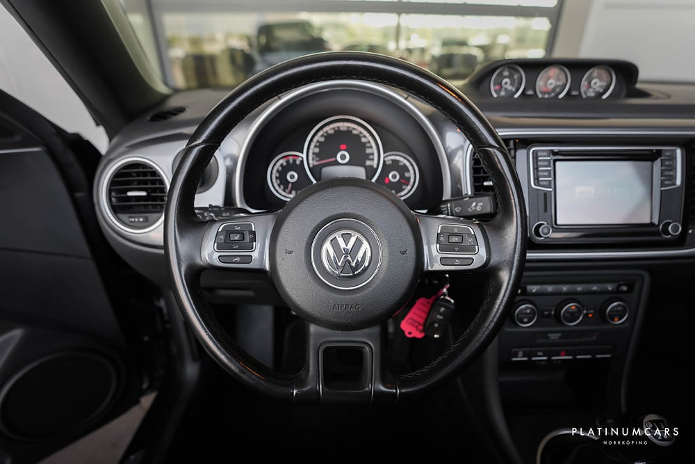 Volkswagen Beetle Cabriolet 1.2 TSI 105HK / Låga mil