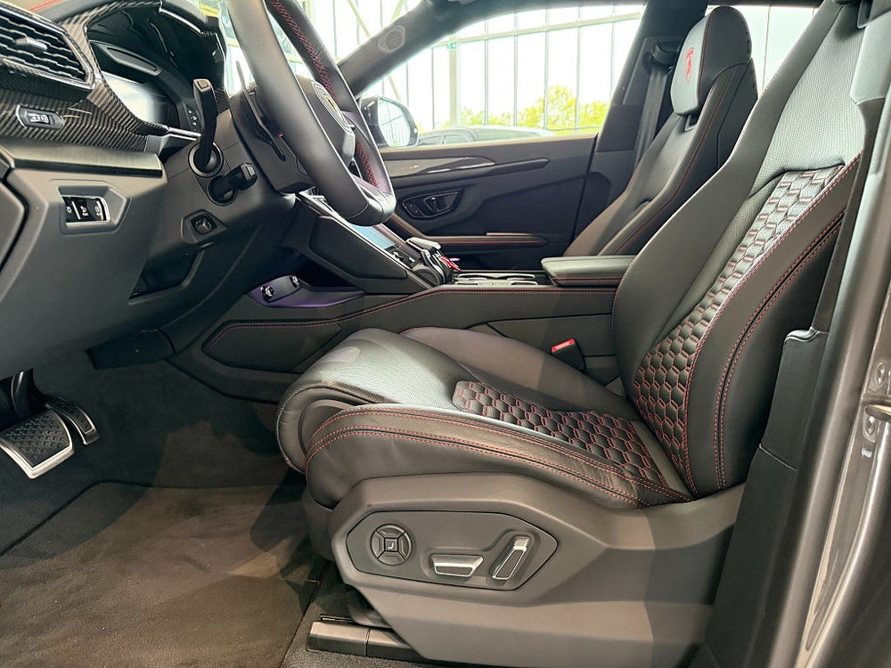 Lamborghini Urus S 666hk 2024 / Sv.såld / Style / Dark / B&O