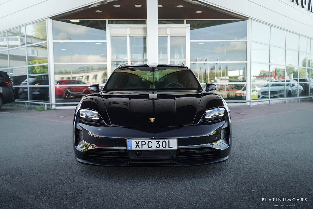 Porsche Taycan GTS Sport Turismo / 18-vägs / Bose / Pano / SE SPEC