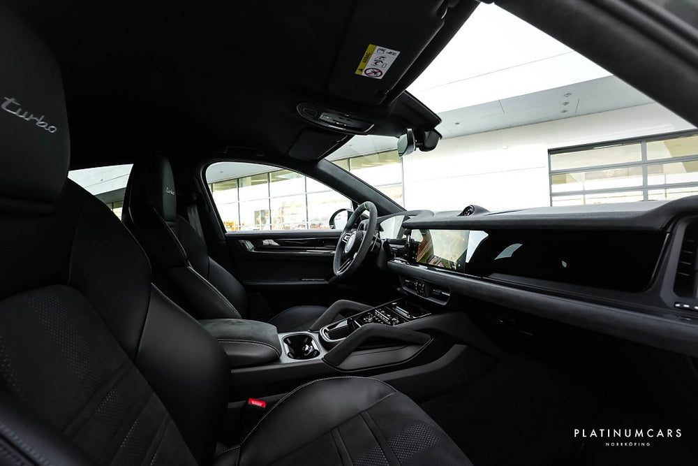 Porsche Cayenne Turbo GT E-hybrid Coupé 739hk / Sv.såld / PTS / LÅGA MIL