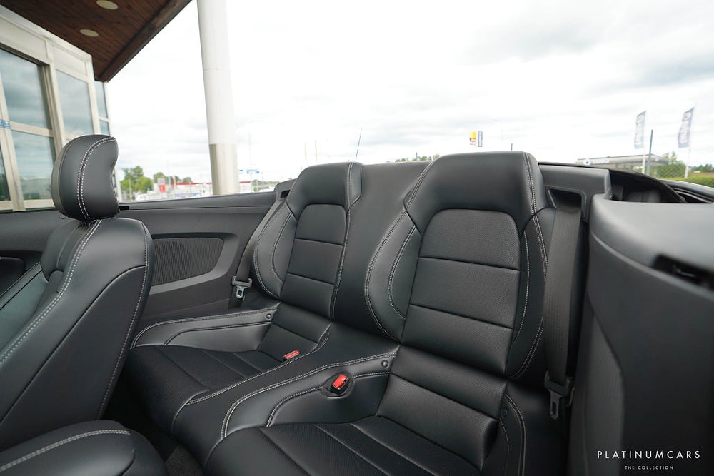 Ford Mustang GT Convertible 421hk / Sv.Såld / Låga mil  / Shaker