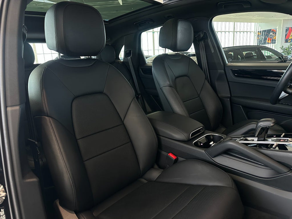 Porsche Cayenne E-Hybrid 462hk / Navi / Luftfjädring / Pano / Chrono