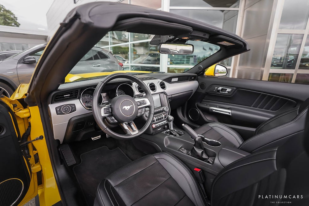 Ford Mustang GT Convertible 421hk / Sv.Såld / Låga mil  / Shaker