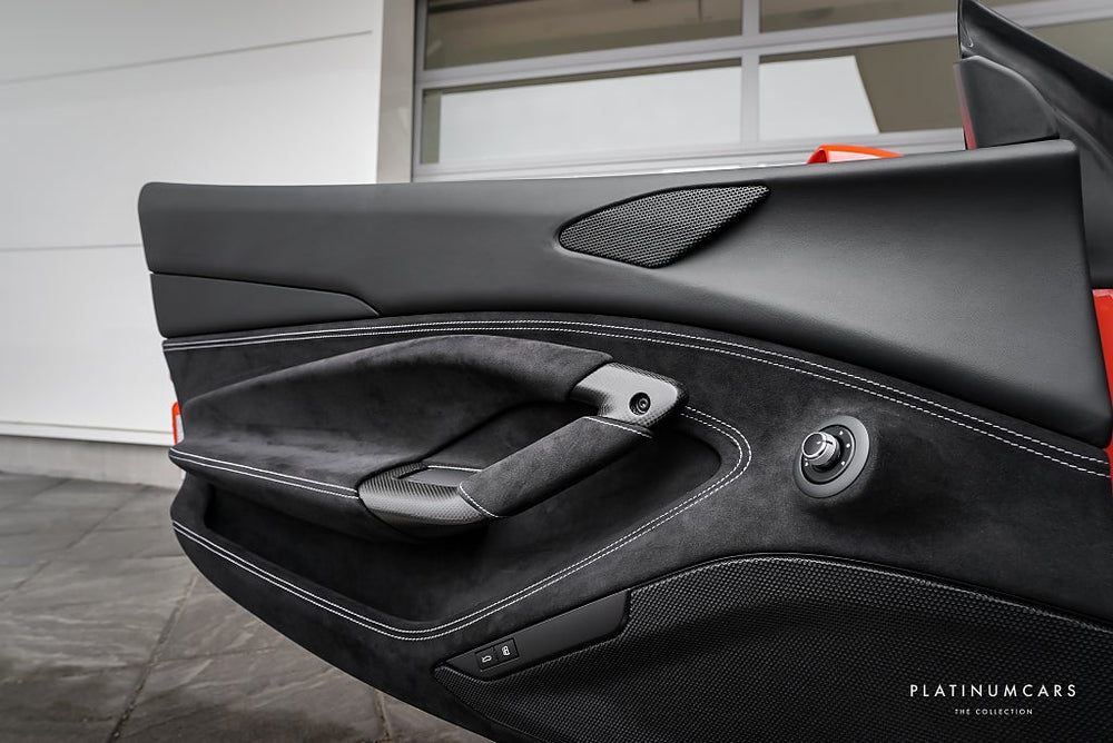 Ferrari F8 Tributo Spider 720hk 2023 / PPF / Kolfiber / SE SPEC