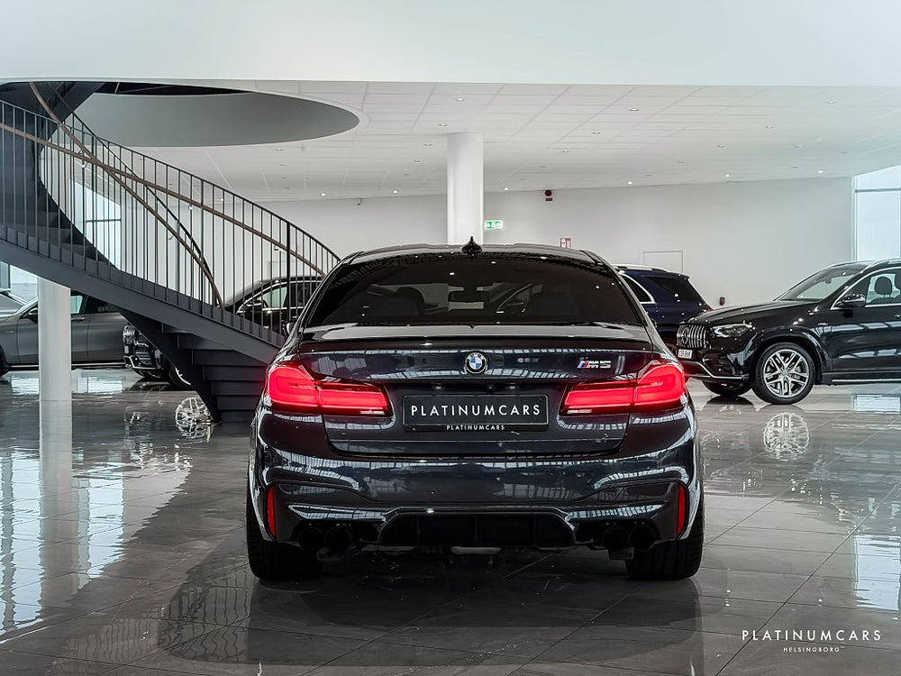 BMW M5 4.4 V8 AWD 600hk / Individual / B&W / HUD / Kolfiber