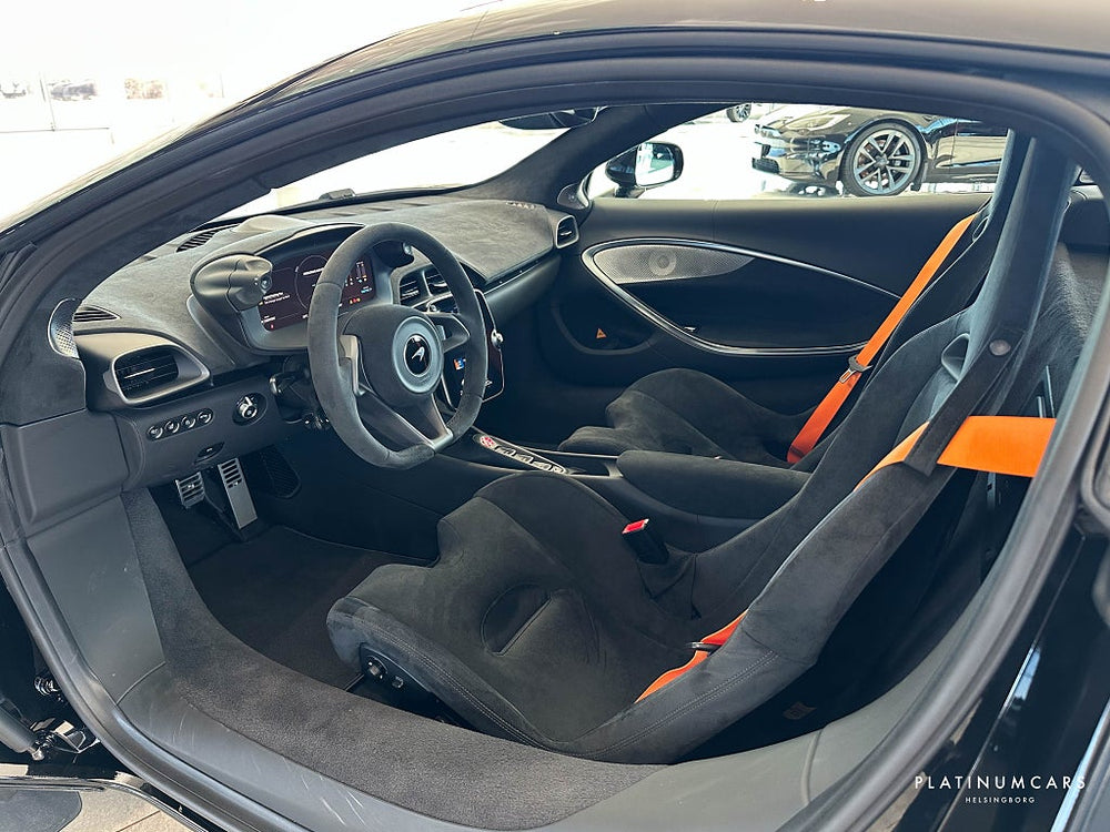 McLaren Artura 680hk / Sv.såld / Technology / B&W / Låga mil