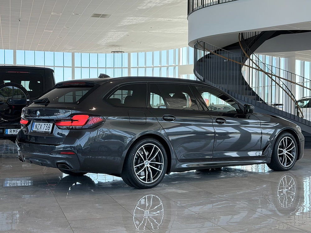 BMW 520d xDrive Touring 190hk M Sport / Connected / Drag / HiFi