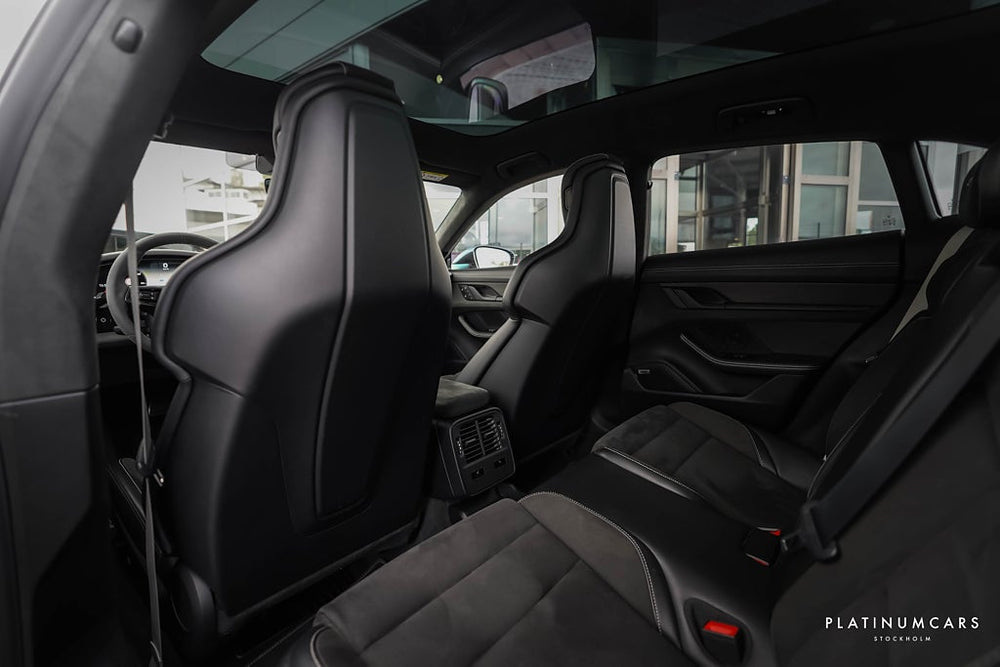 Porsche Taycan GTS Sport Turismo / SportDesign Carbon / Sv.Såld
