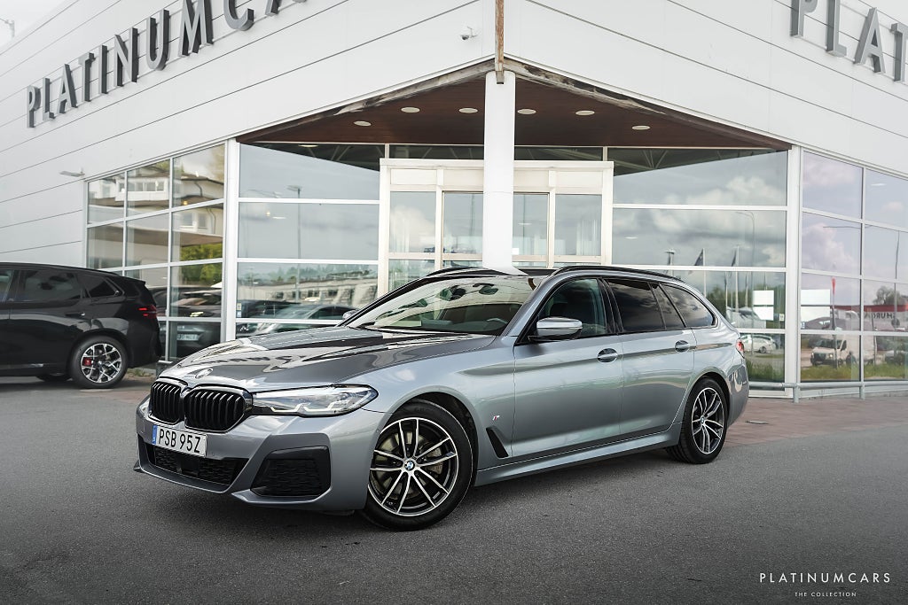 BMW 520d xDrive Touring M Sport / Värmare / Drag / Sv.Såld