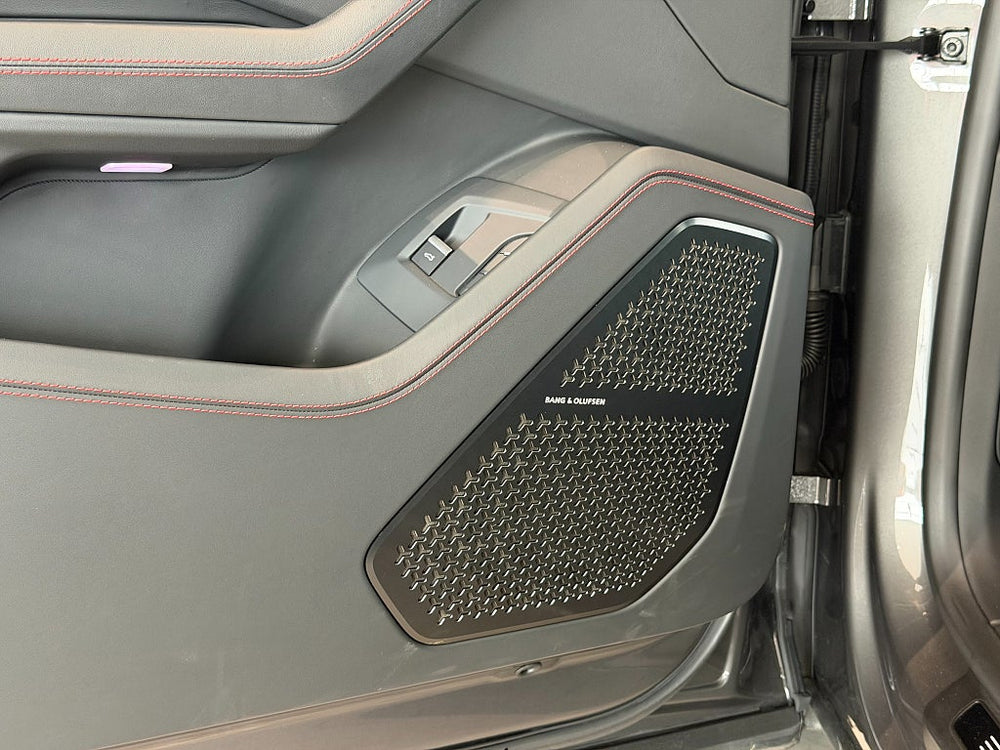 Lamborghini Urus S 666hk 2024 / Sv.såld / Style / Dark / B&O