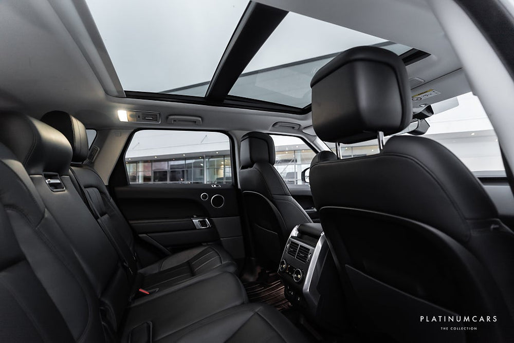 Land Rover Range Rover Sport P300 SE AWD / Pano / Drag / Värmare