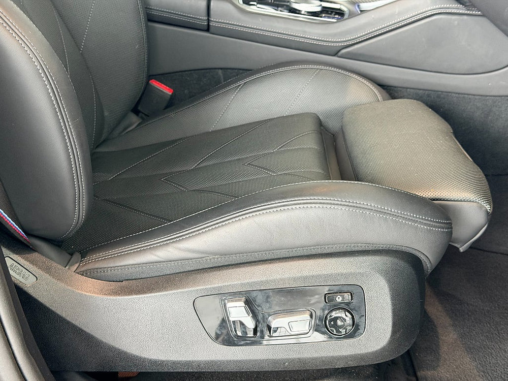 BMW XM xDrive 653hk / B&W / Connected Prof / 360° / Navi / HUD