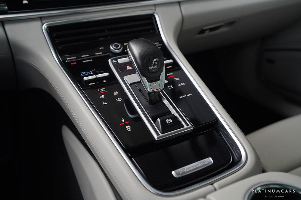 Porsche Panamera 4 E-Hybrid Sport Turismo / SportAvgas / Pano / LEASEBAR