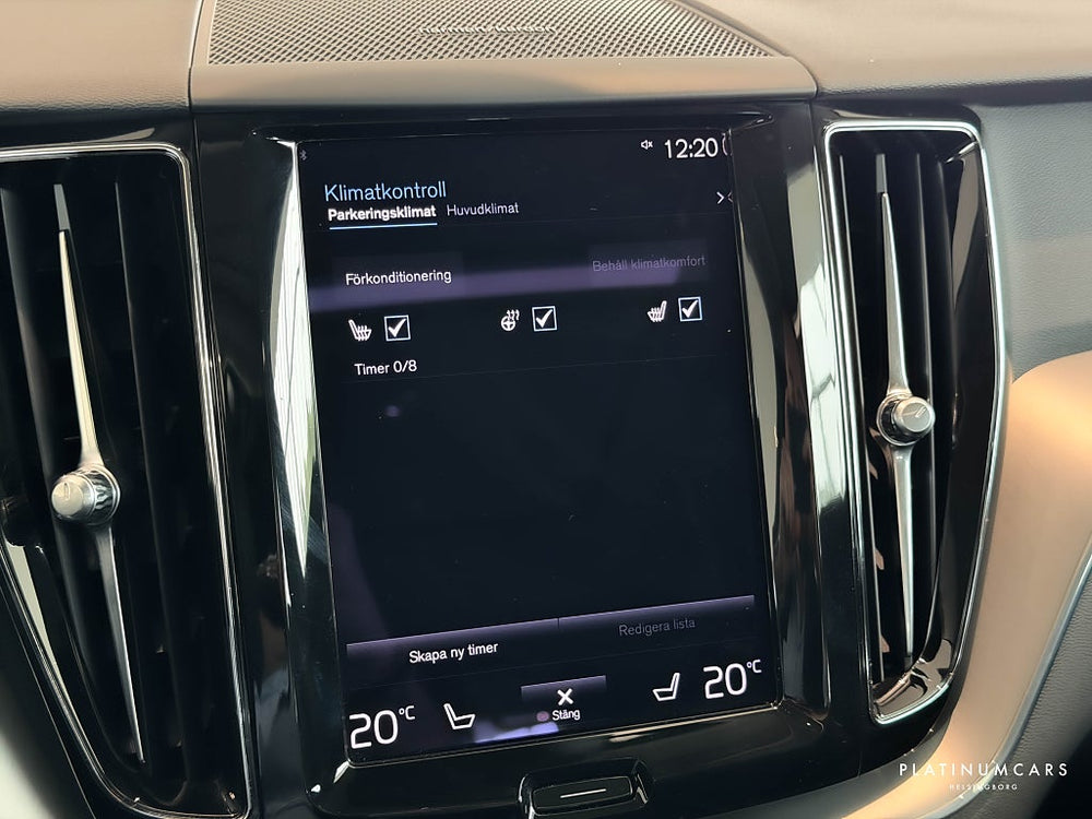 Volvo XC60 Recharge T6 AWD Momentum Advanced 341hk / Pano / VOC