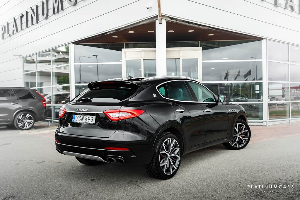 Maserati Levante S 430hk / Sv.Såld / Premium / Pano