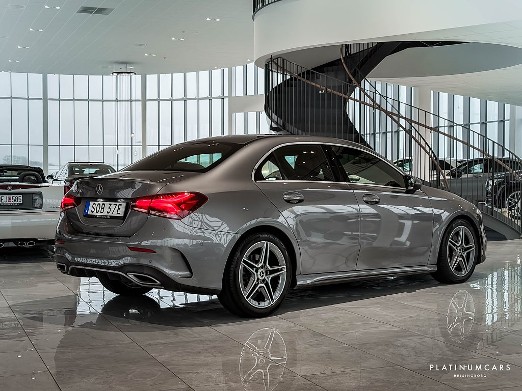 Mercedes-Benz A 220 Sedan AMG Line 190hk / CarPlay / Kamera