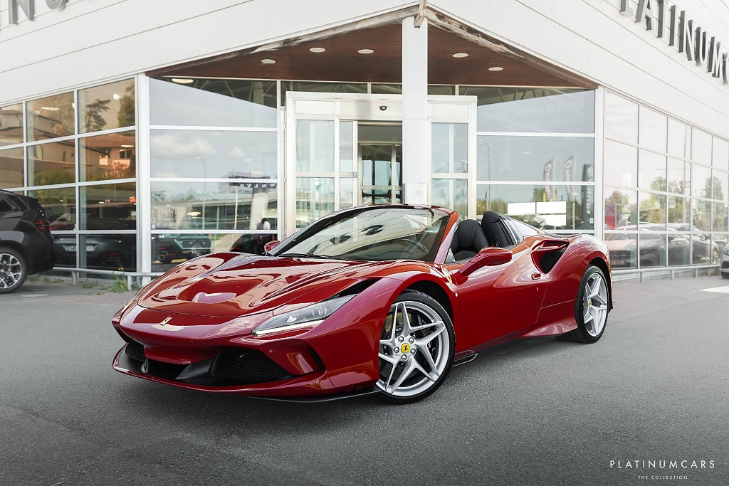 Ferrari F8 Spider 720hk / Lift / Kolfiber / SE SPEC!