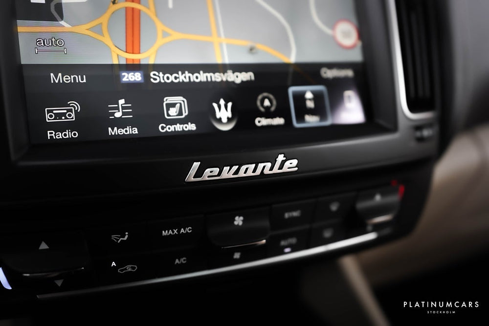 Maserati Levante S 430hk / Sv.Såld / Premium / Pano