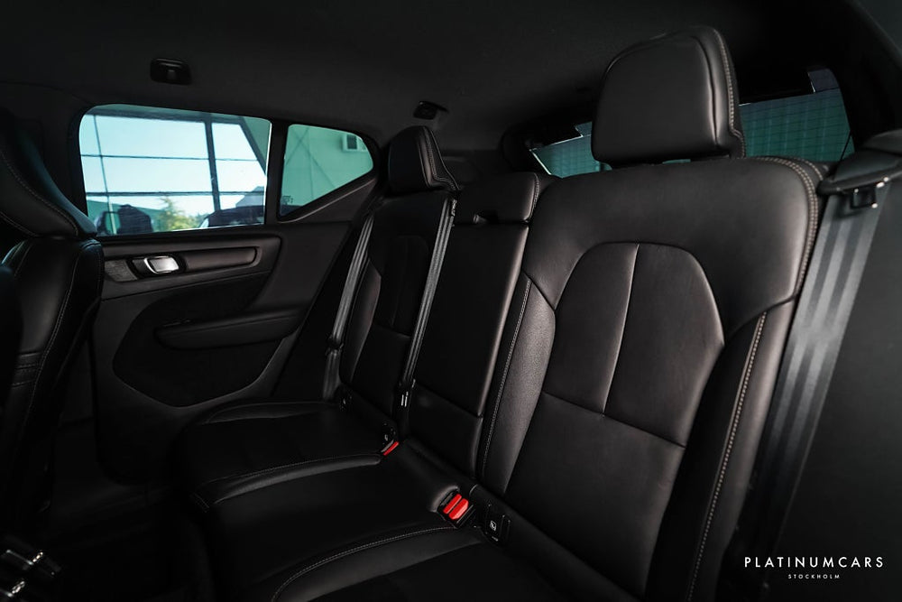 Volvo XC40 T5 Recharge R-Design / LEASEBAR / Värmare / Dragkrok