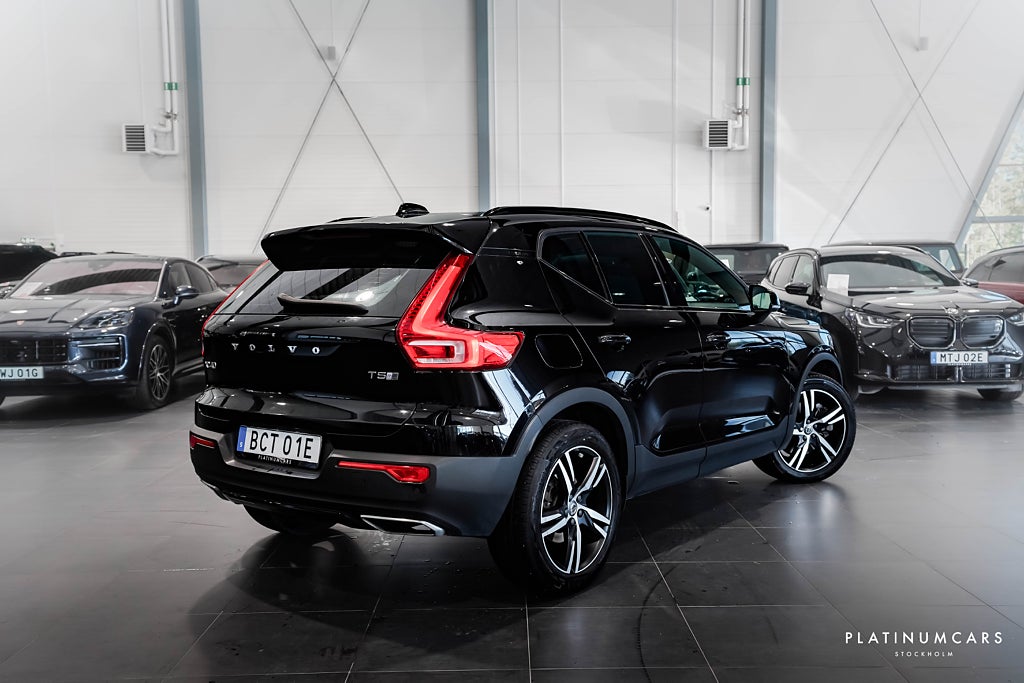 Volvo XC40 T5 Recharge R-Design / LEASEBAR / Värmare / Dragkrok