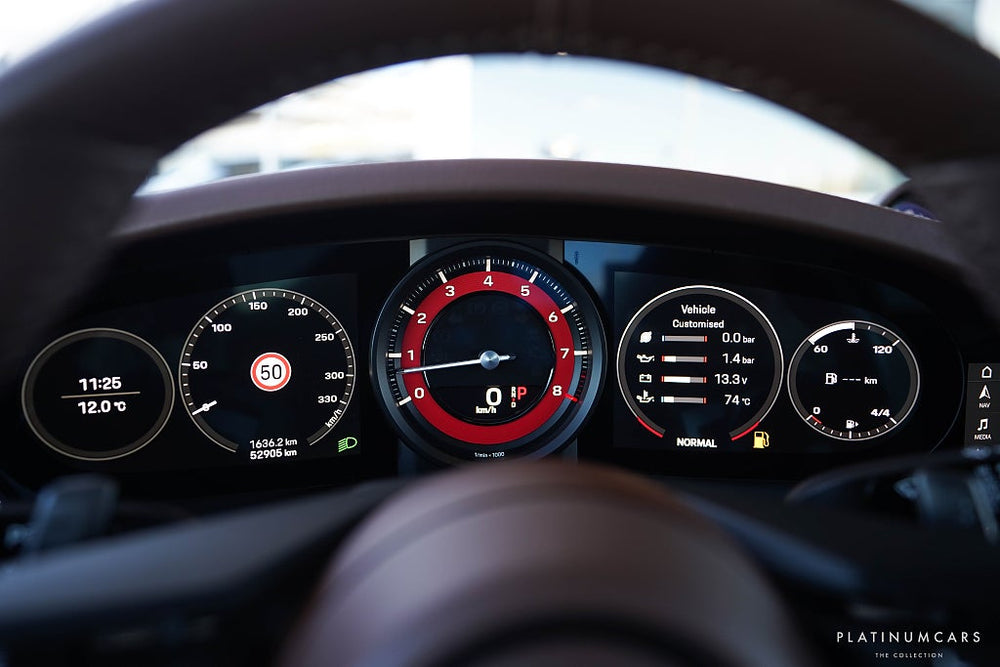 Porsche 911 992 Carrera 4S PDK 450hk / PDCC / Matrix / 18-vägs