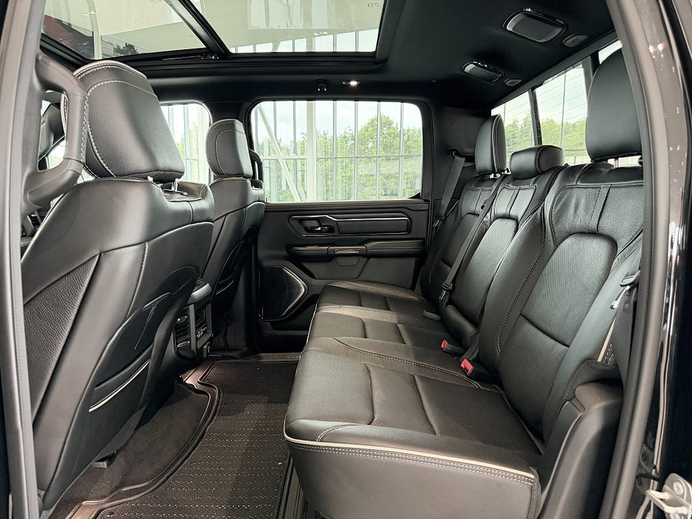 RAM 1500 Crew Cab 5.7 V8 HEMI 4x4 NIGHT / LIMITED / Sport Avgs