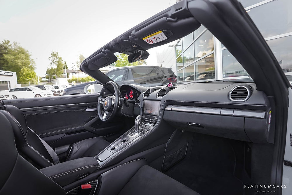 Porsche 718 Spyder PDK Spyder 420hk / Skalstolar / Kolfiber