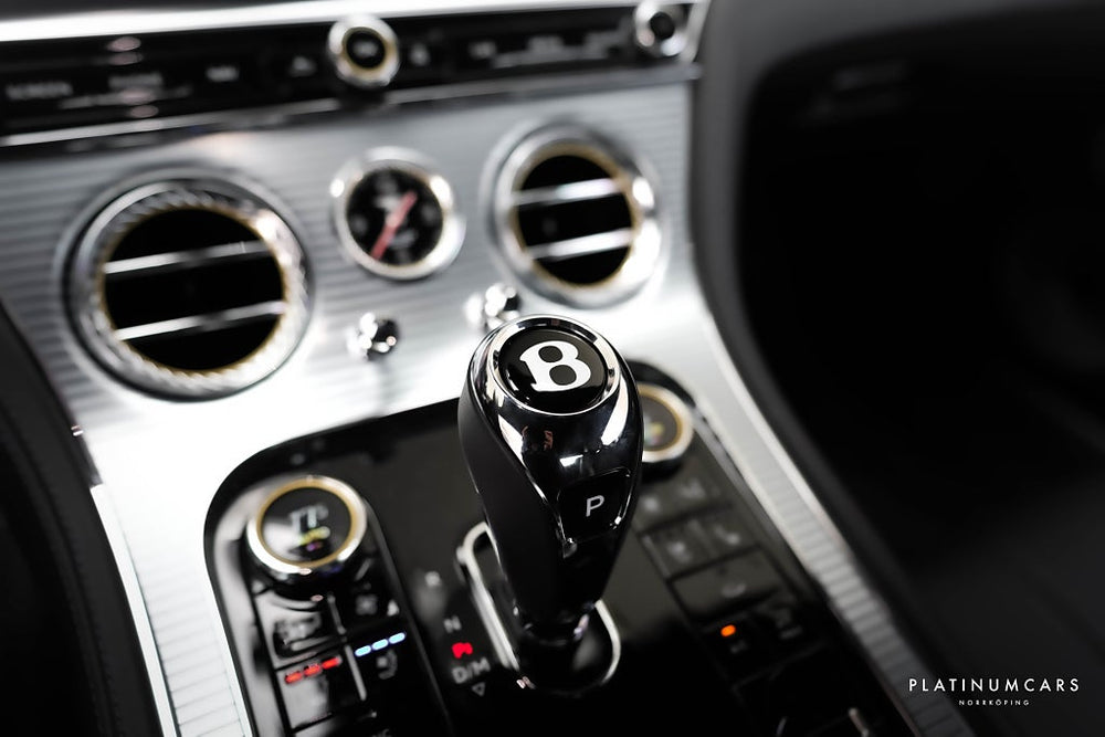 Bentley Continental GT V8 549hk / Touring / City / B&O / Låga mil