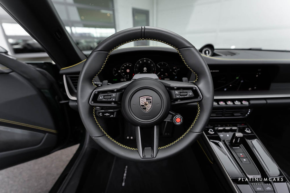 Porsche 911 992.2 Turbo S Cab PDK 640hk 2026 / Sv.såld