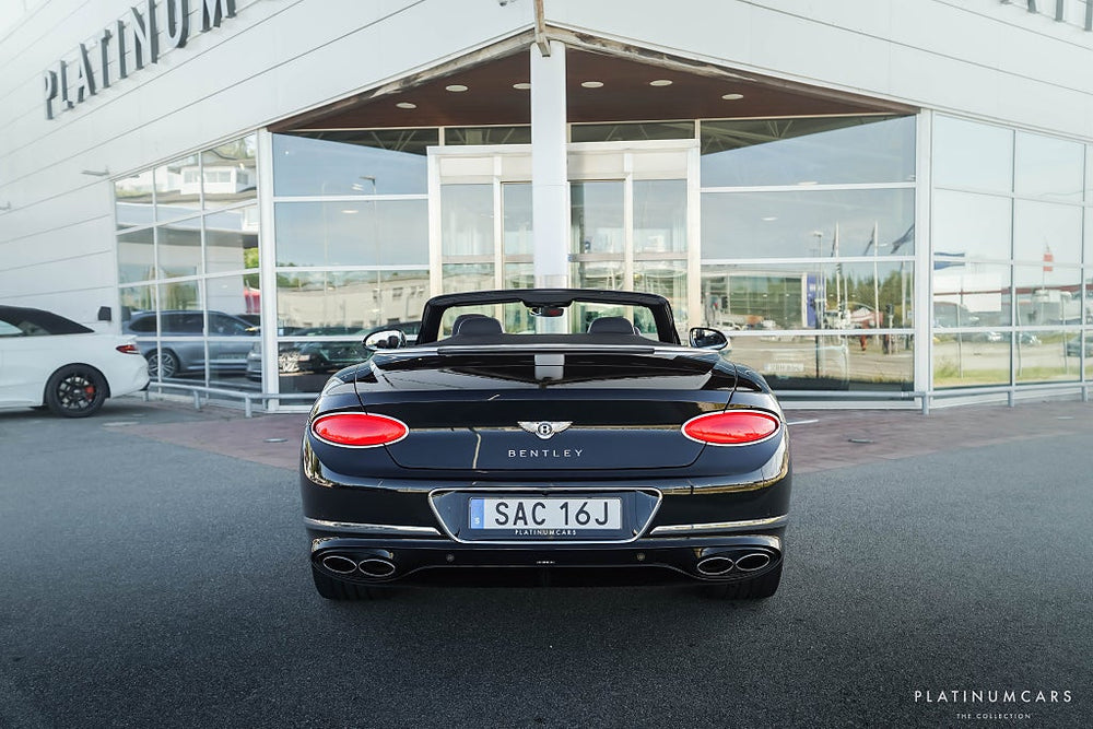 Bentley Continental GTC 4.0 V8 549hk / Kolfiber / Sv.Såld / Massage