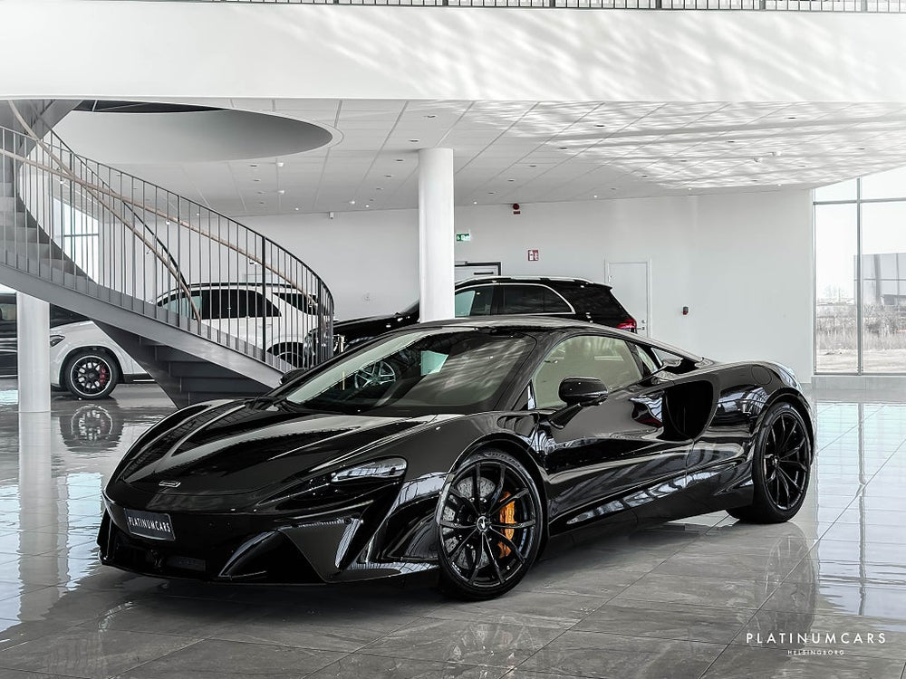 McLaren Artura 680hk / Sv.såld / Technology / B&W / Låga mil