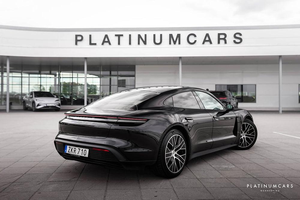 Porsche Taycan 435HK / Nya mod / LEASEBAR / Sv.Såld / SPEC