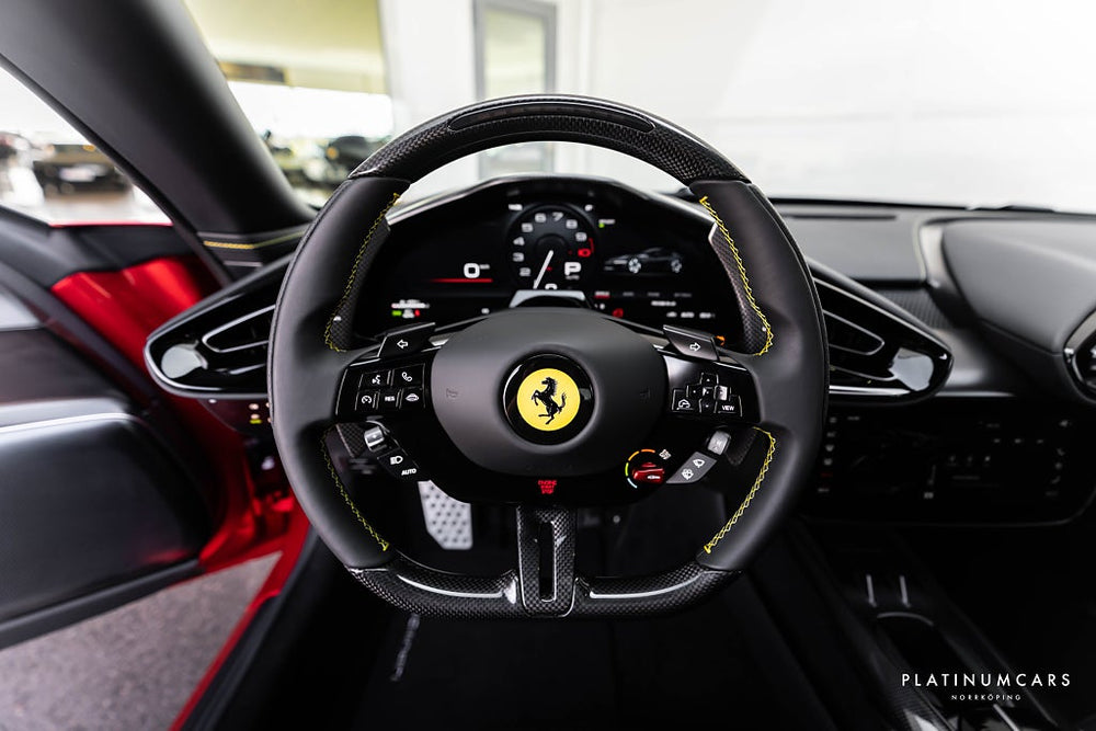 Ferrari 12Cilindri 2026 / ROSSO MAGMA / V12 / CARBON / PANORAMA / LEASEBAR