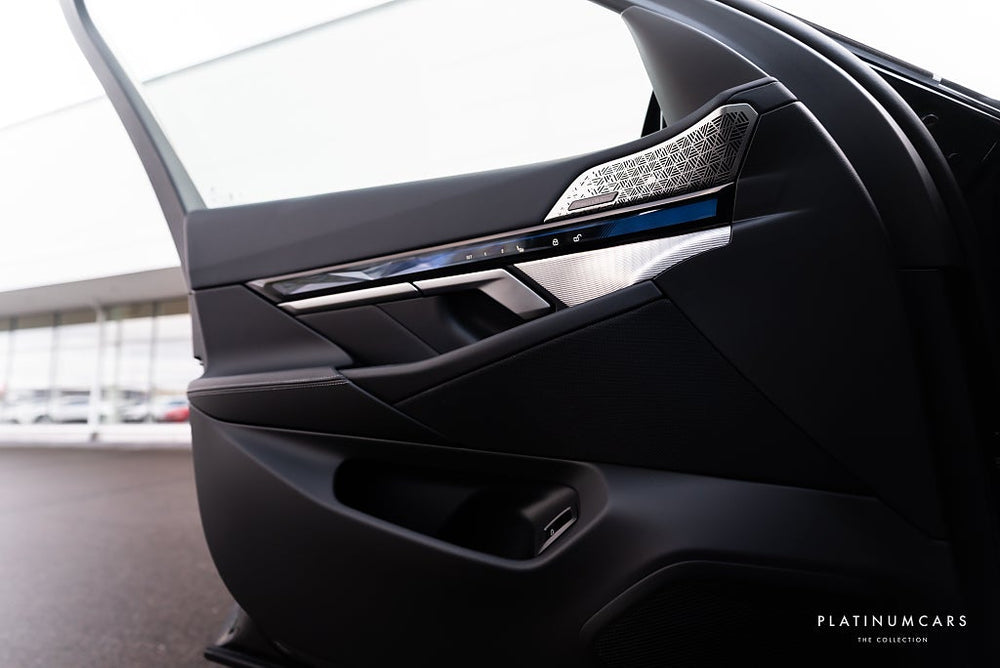 BMW M5 Touring xDrive 727hk / LEASEBAR / Sv.såld / SPEC
