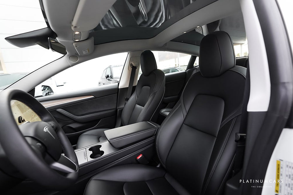 Tesla Model 3 Standard Range 2023 / LEASEBAR