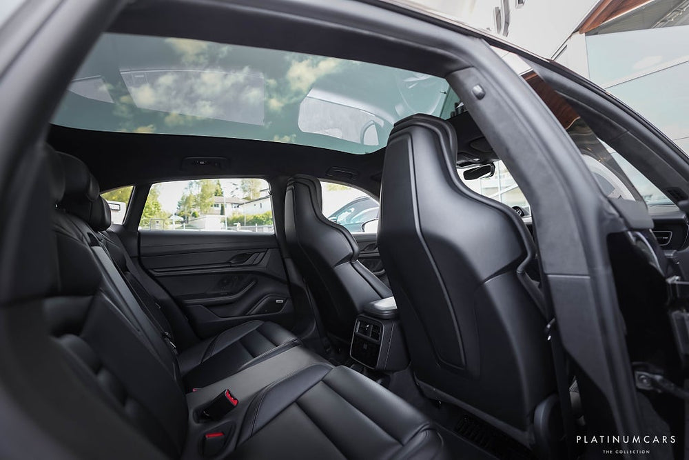 Porsche Taycan GTS Sport Turismo / 18-vägs / Bose / Pano / SE SPEC
