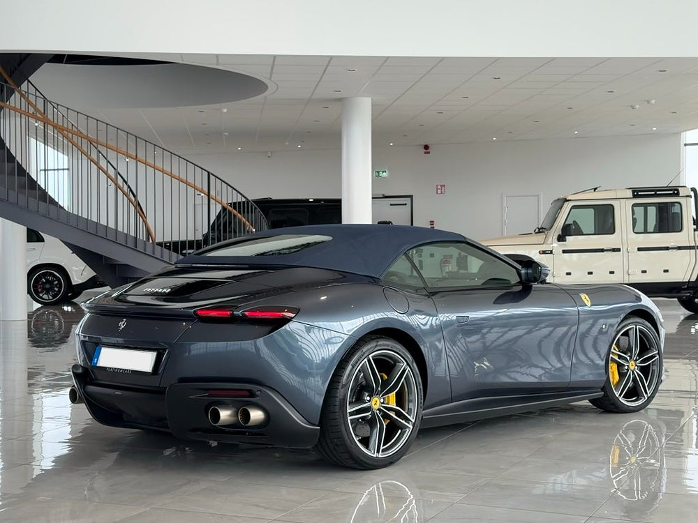 Ferrari Roma Spider V8 620hk / BluRoma